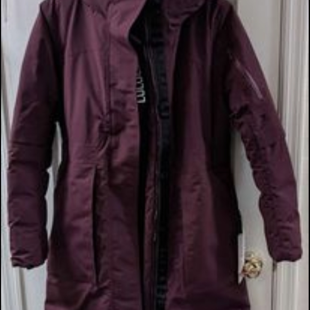 NWT Women's Winter Warrior Parka long